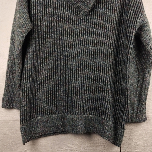 Leo & Nicole Green Multicolored Marble Ribbed Knit Cowl Neck Long Sleeve Sweater - Picture 3 of 10